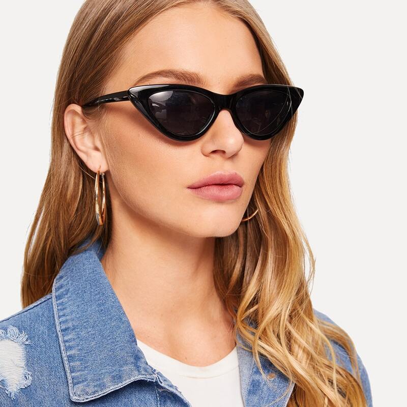 

Cat Eye Sunglasses With Case, Black