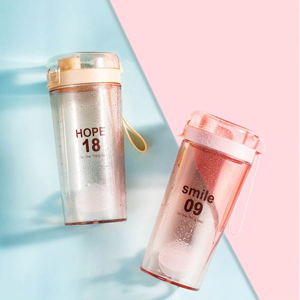 

1pc Letter Graphic Water Bottle, Multicolor