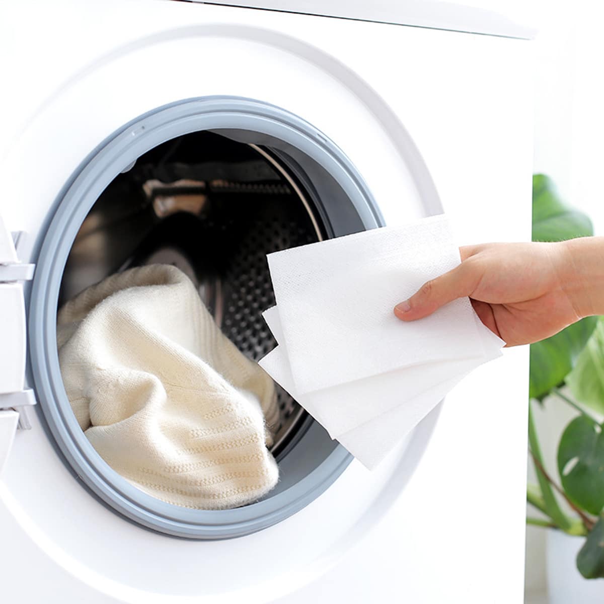 

24pcs Color Absorption Laundry Cloth Paper, White