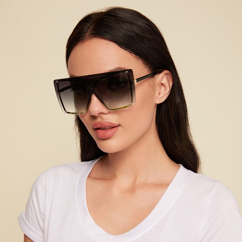 

Flat Top Shield Gradient Lens Sunglasses
