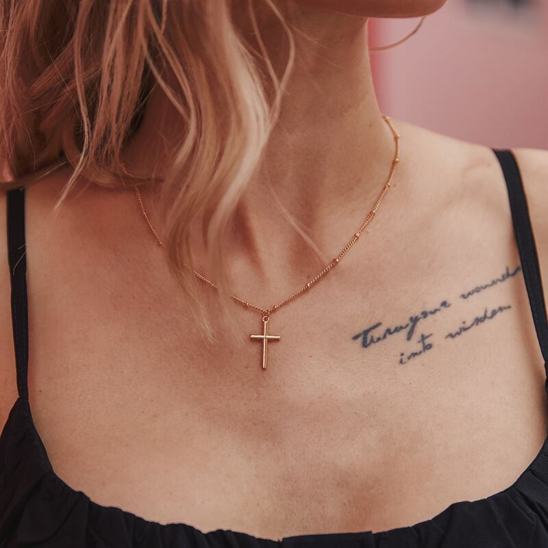 

Cross Decor Chain Necklace, Gold