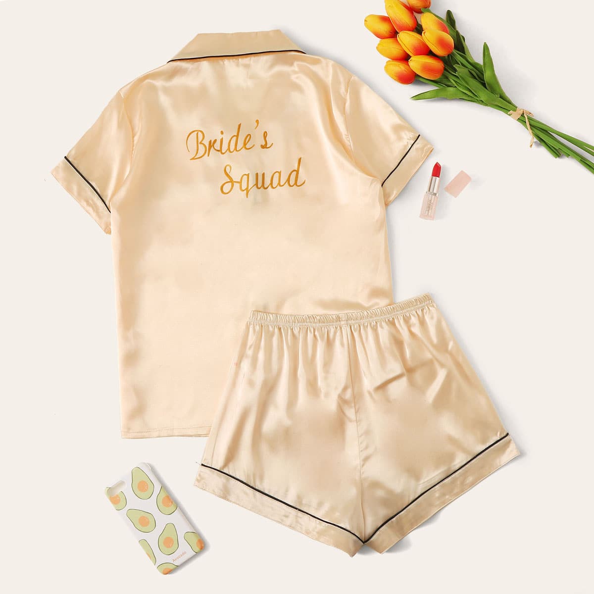 

Letter Graphic Contrast Binding Satin Blouse With Shorts, Gold