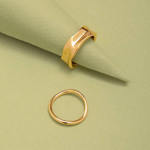 

Set Of Two Wavy Textured Rings, Gold
