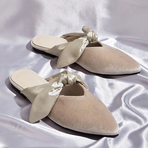 

Bow Decor Flat Mules, Nude