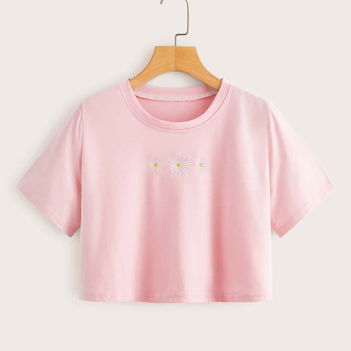 

Daisy Graphic Pink Tee