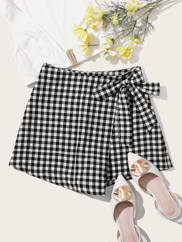 SHEIN EZwear Gingham Self-Tie Skorts