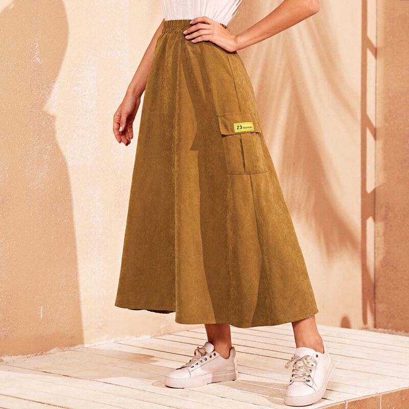 

Letter Patched Flap Pocket Flared Skirt, Khaki