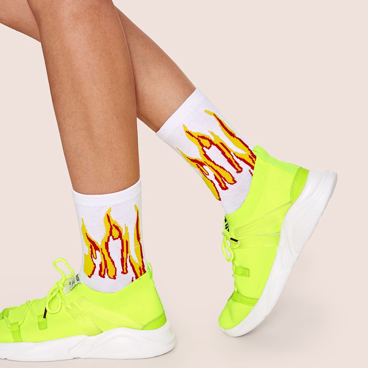 

Neon Lime Lace-up Front Sneakers, Green bright