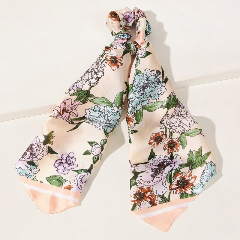 

Floral Pattern Scrunchie Scarf, Multicolor