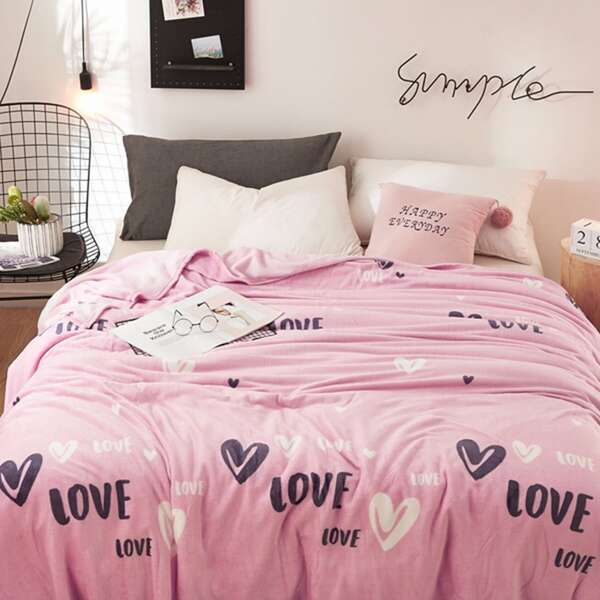 

Letter & Heart Print Blanket, Pink