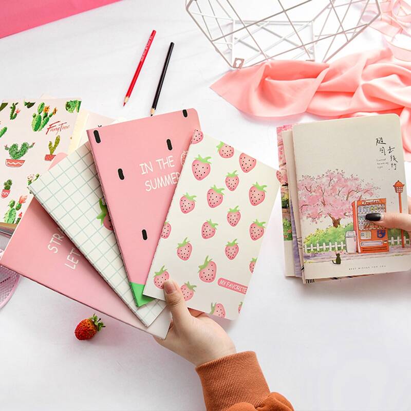

4pcs Cartoon Graphic Cover Notebook