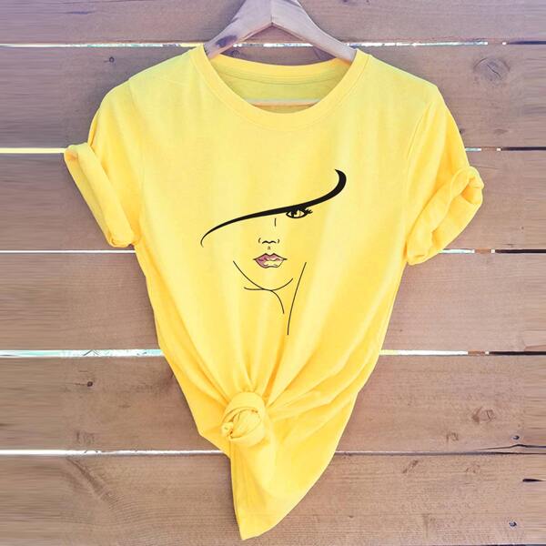 

Plus Figure Graphic Round Neck Tee, Yellow