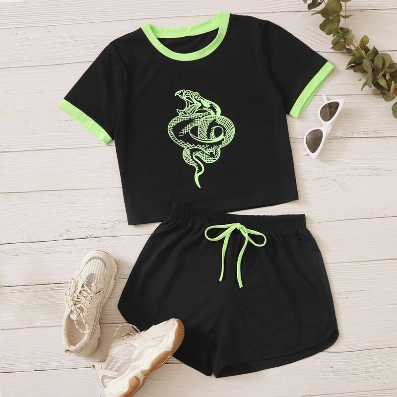 

Snake Graphic Tee & Black Shorts