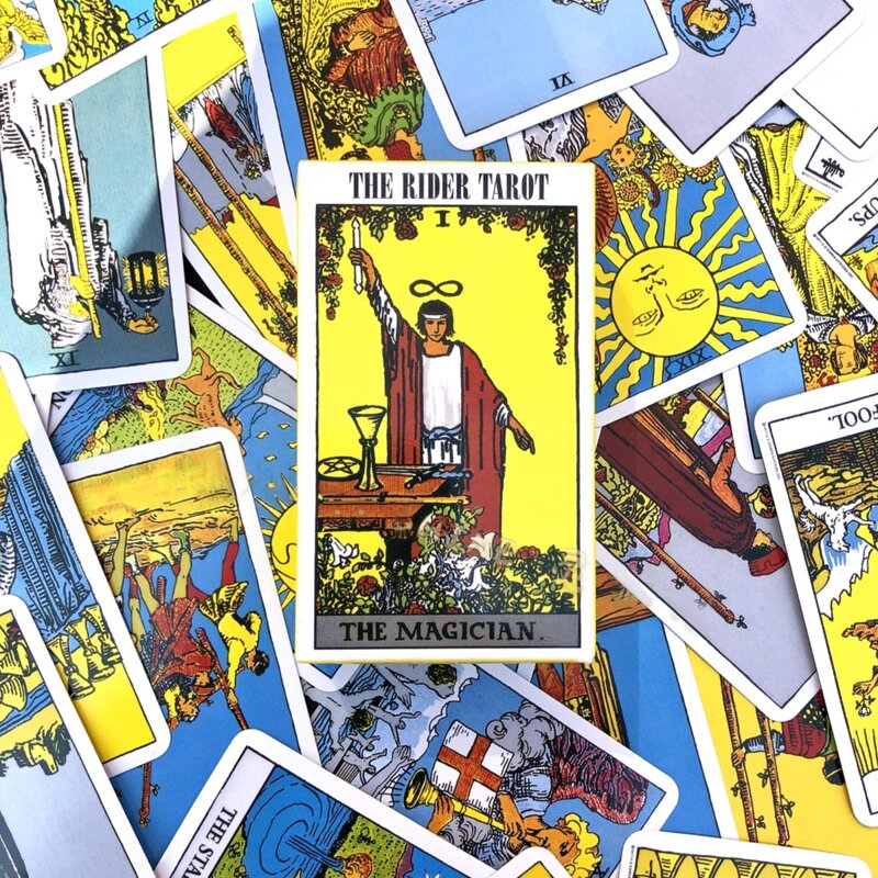 

1box Figure Graphic Tarot Card