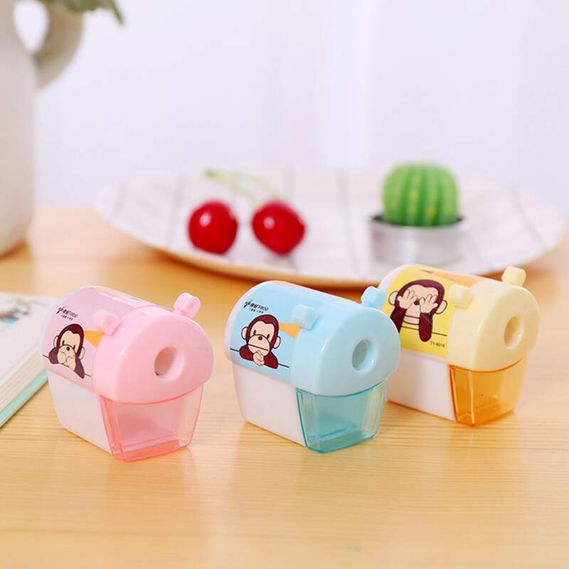 

1pc Cartoon Monkey Print Random Pencil Sharpener