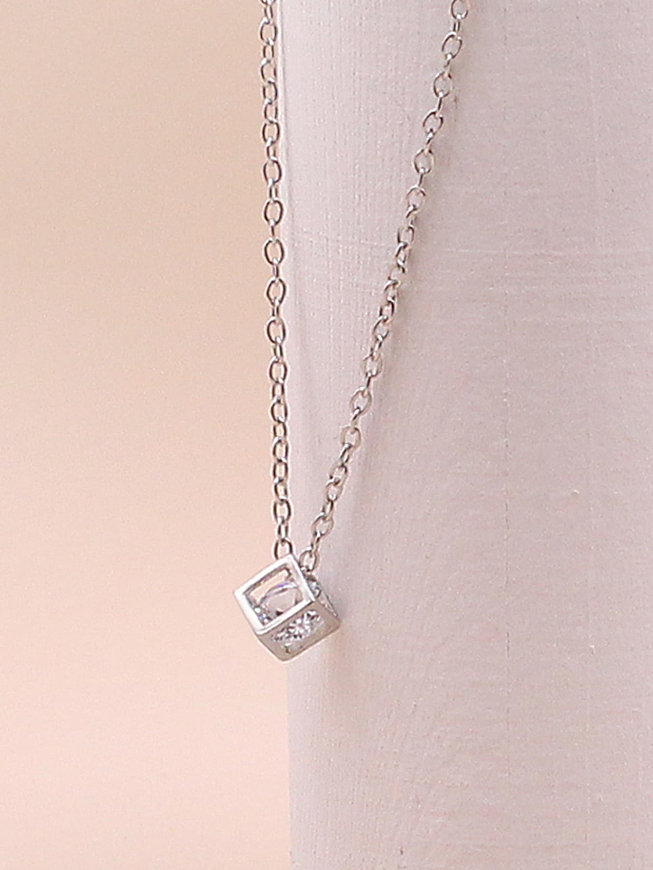 1pc Rhinestone Decor Geometric Charm Necklace thumbnail
