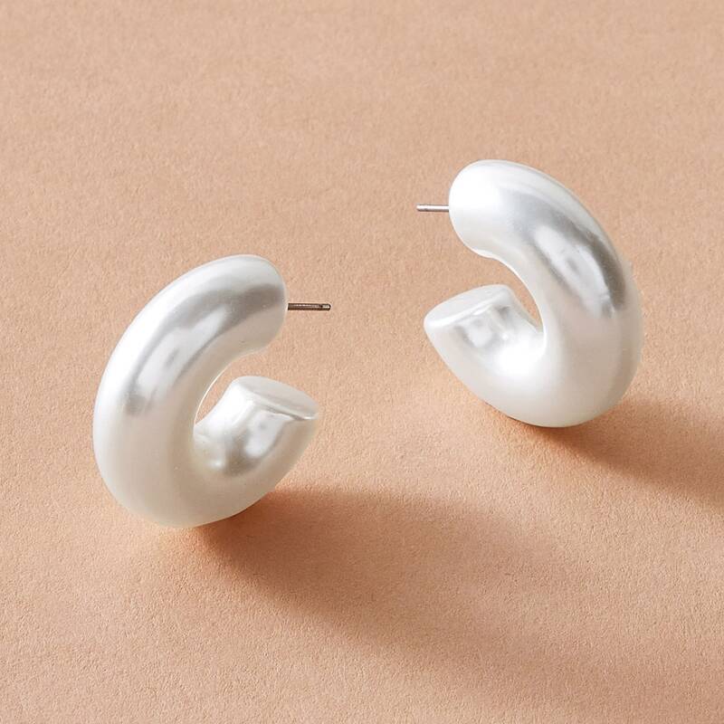 

1pair Cuff Hoop Earrings, White
