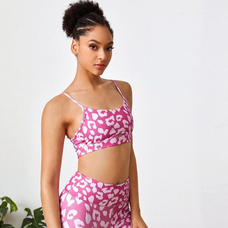 

All Over Print Cut Out Sports Bra, Pink