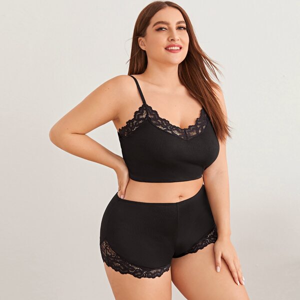 

Plus Lace Trim Bralette With Shorts, Black