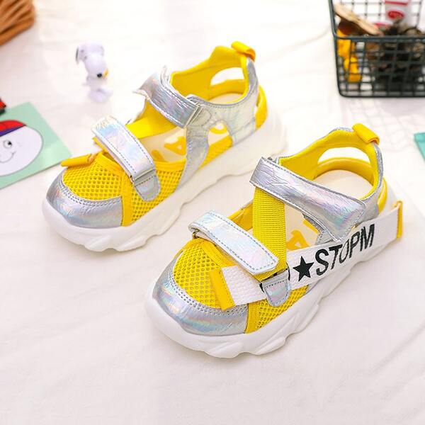 

Toddler Girls Mesh Panel Velcro Strap Sneakers, Multicolor