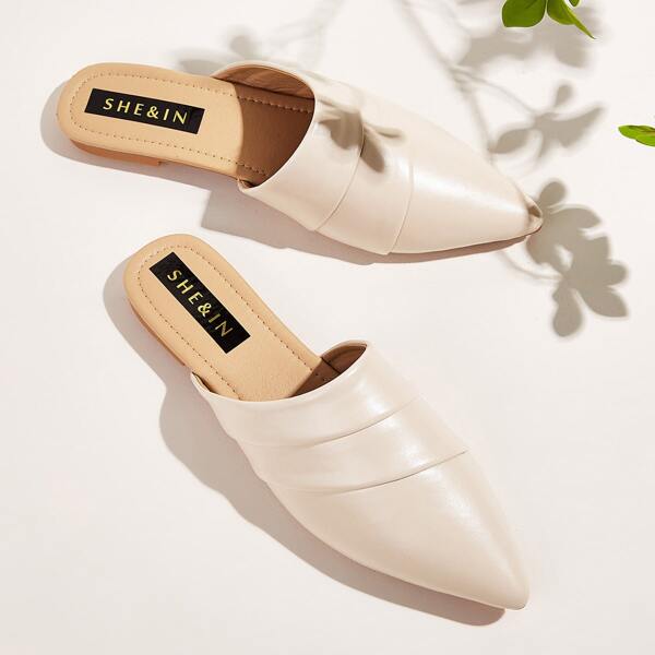 

Point Toe Flat Mules, Beige