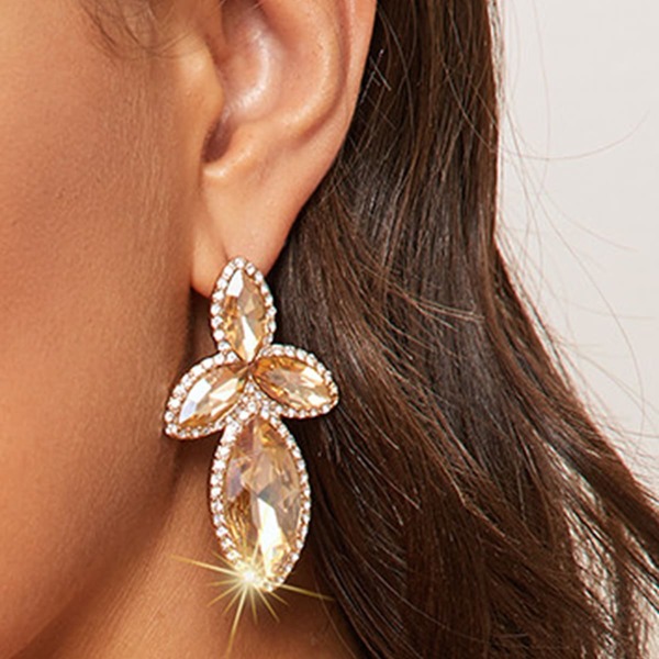 

1pair Rhinestone Engraved Earrings, Gold