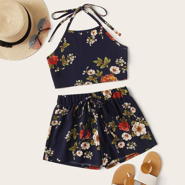 

Plus Floral Tie Back Halter Top With Shorts, Navy blue