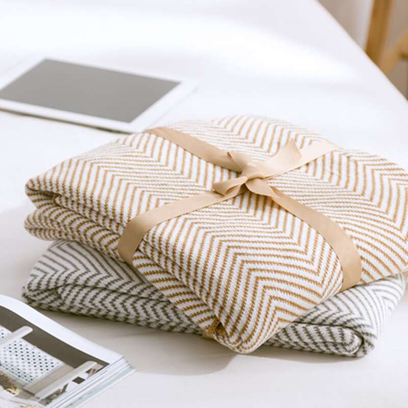 

Chevron Print Cotton Blanket, Multicolor