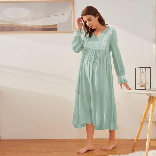 

Button Front Eyelash Lace Trim Flounce Sleeve Nightdress, Green