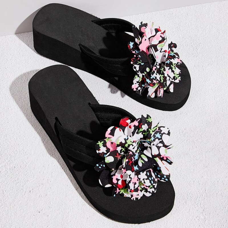 

Floral Appliques Toe Post Wedge Mules, Black