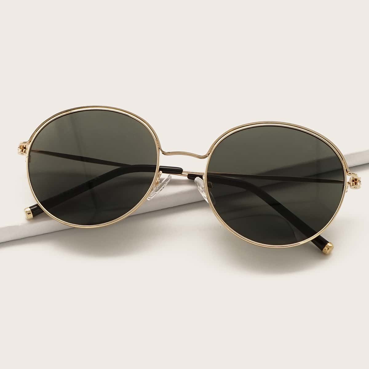 

Metal Frame Sunglasses With Case, Black