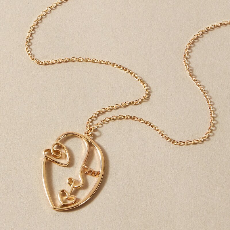 

1pc Hollow Out Figure Charm Necklace, Gold