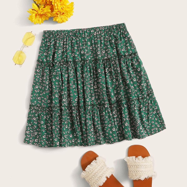 

Plus Ditsy Floral Frill Trim Flippy Skirt, Green