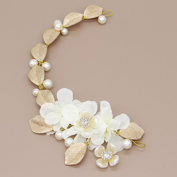 

Flower & Leaf Decor Hair Accessory, Multicolor