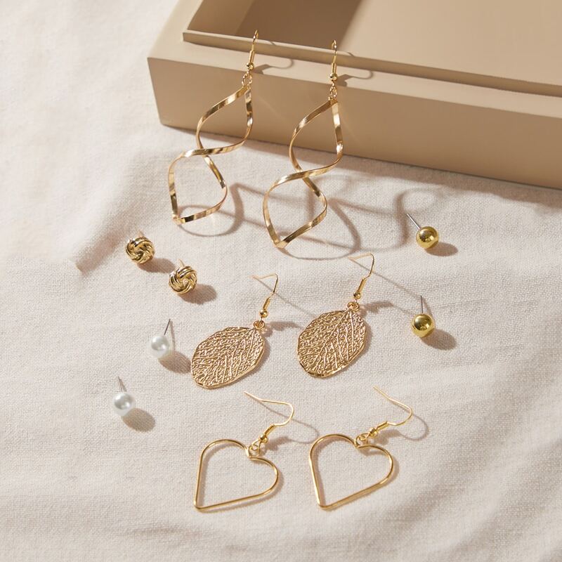 

6pairs Heart & Leaf Decor Earrings, Gold