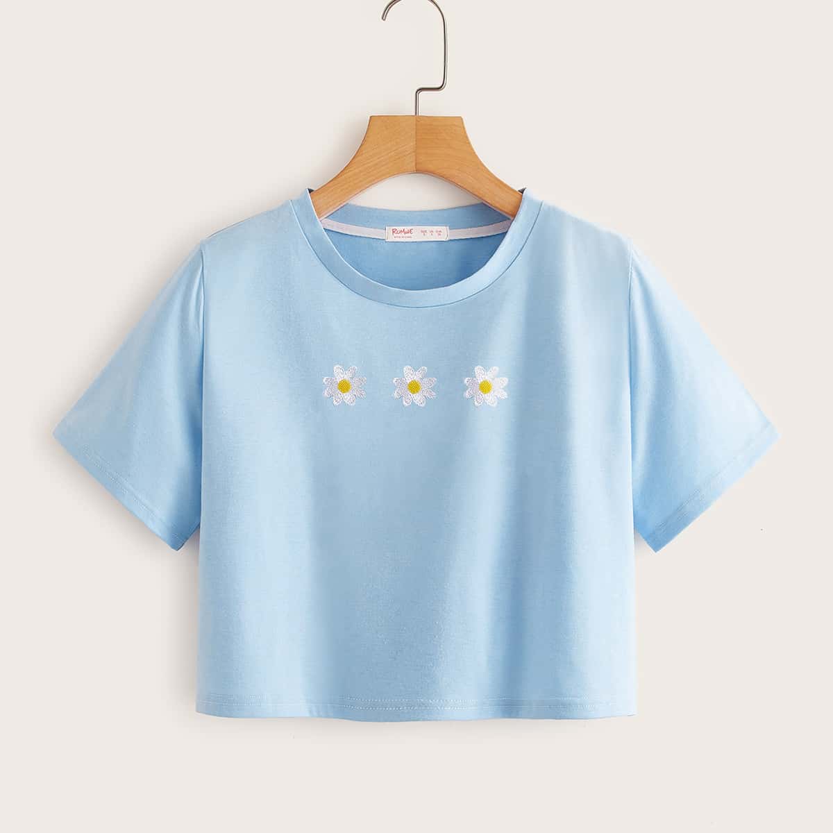 

Daisy Graphic Blue Tee