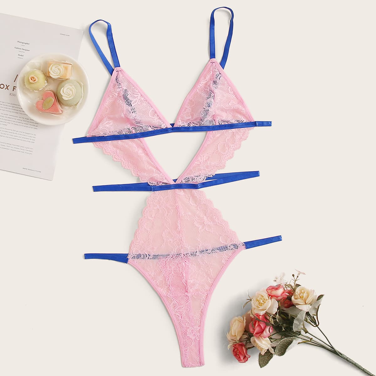 

Contrast Strap Floral Lace Teddy Bodysuit, Pink