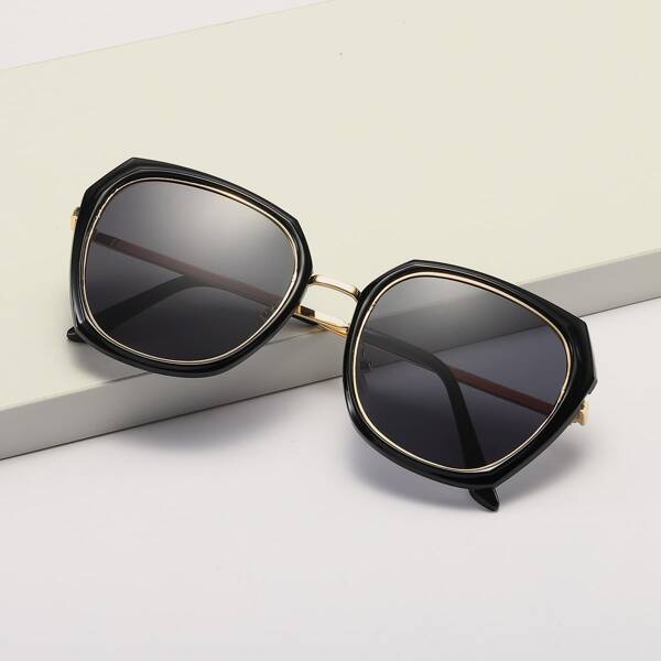 

Irregular Frame Sunglasses with Case, Black