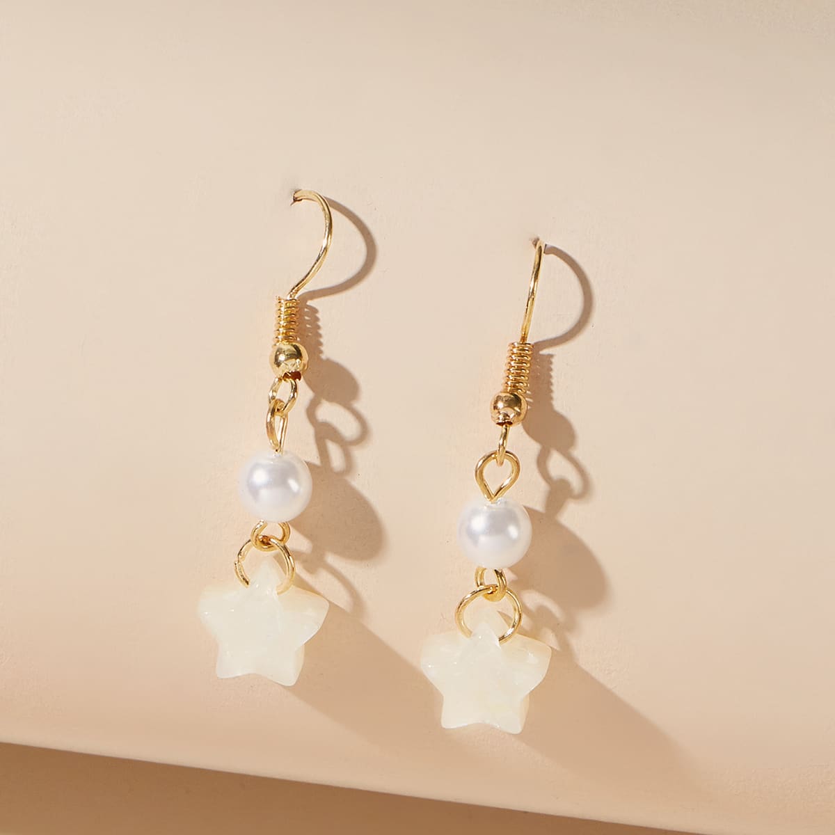 

1pair Faux Pearl & Star Drop Earrings, White