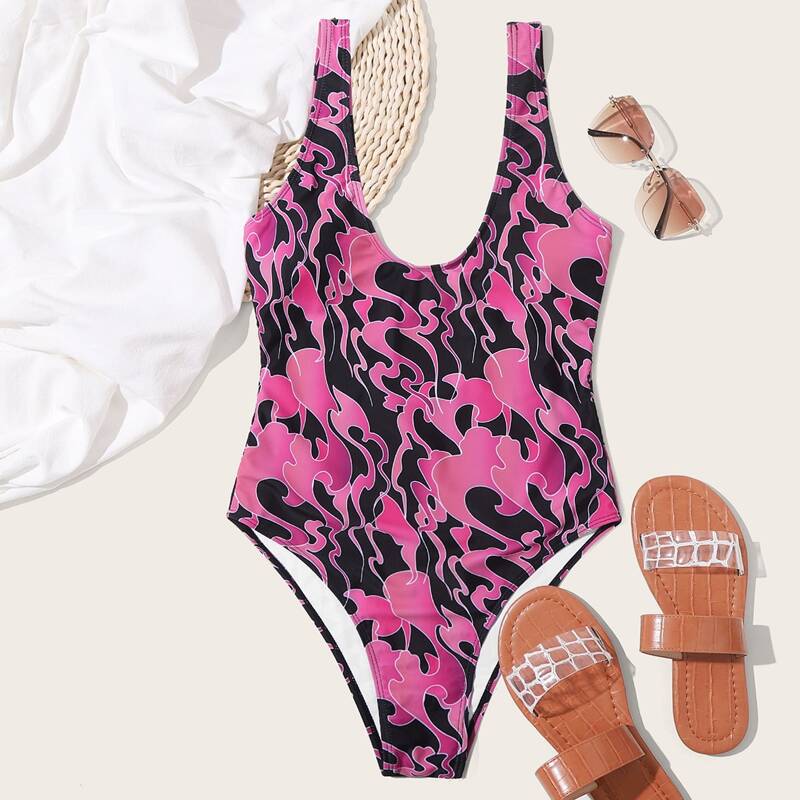 

Graphic Print One Piece Swimsuit, Multicolor
