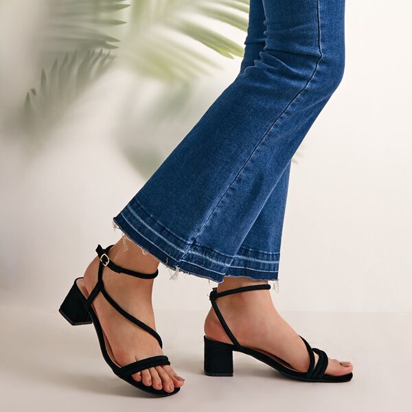 

Open Toe Ankle Strap Chunky Heels, Black