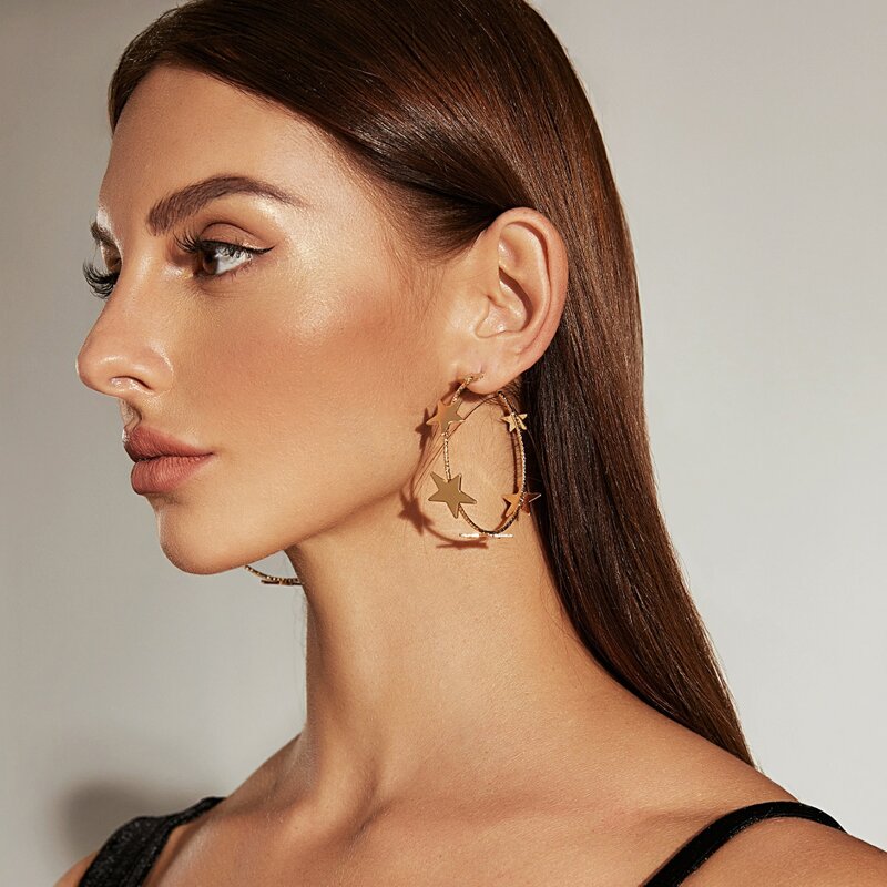 

1pair Star Decor Cuff Hoop Earrings, Gold