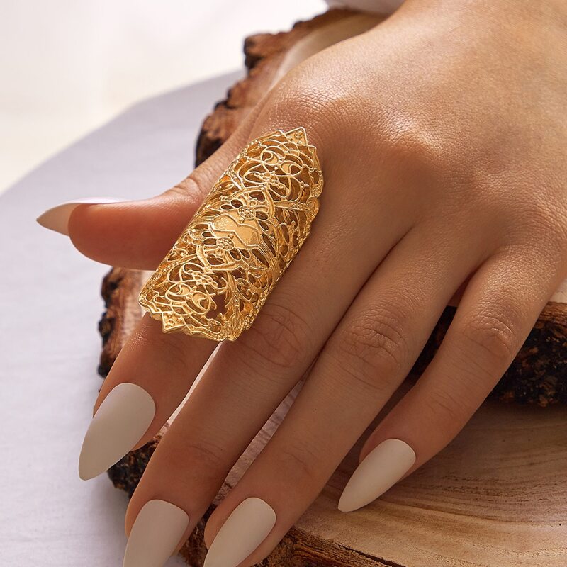 

1pc Hollow Out Flower Decor Ring, Gold