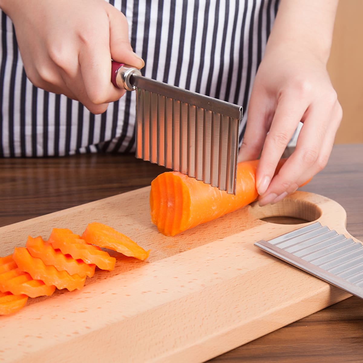 

Stainless Steel Wavy Slicer, Silver