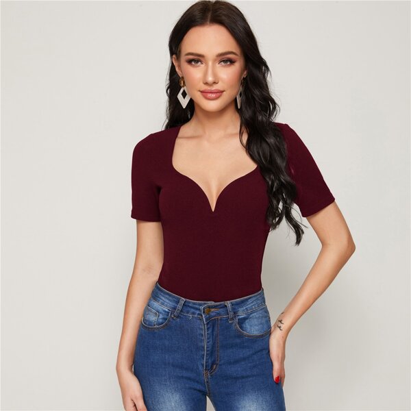 

Sweetheart Neck Form Fitted Top, Burgundy