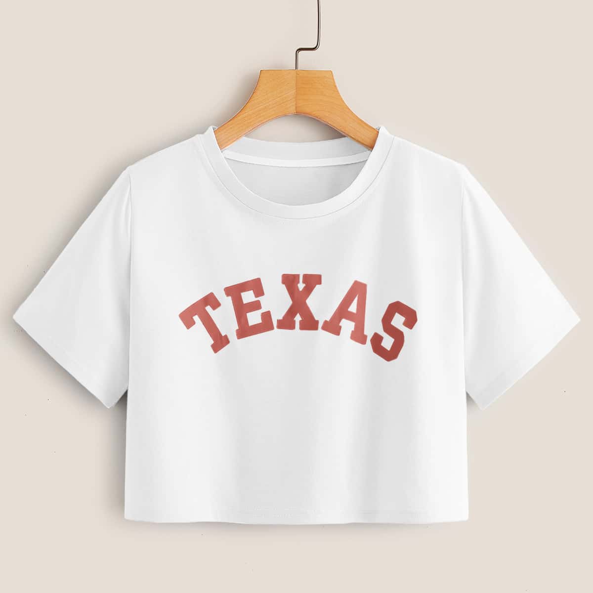 

Letter Graphic Crop White Top