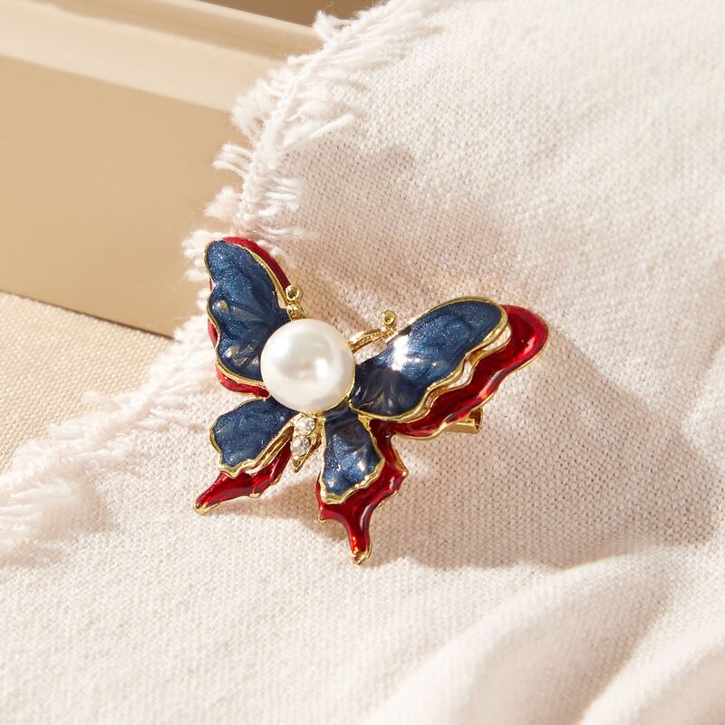 

1pc Faux Pearl Decor Butterfly Shaped Brooch, Multicolor