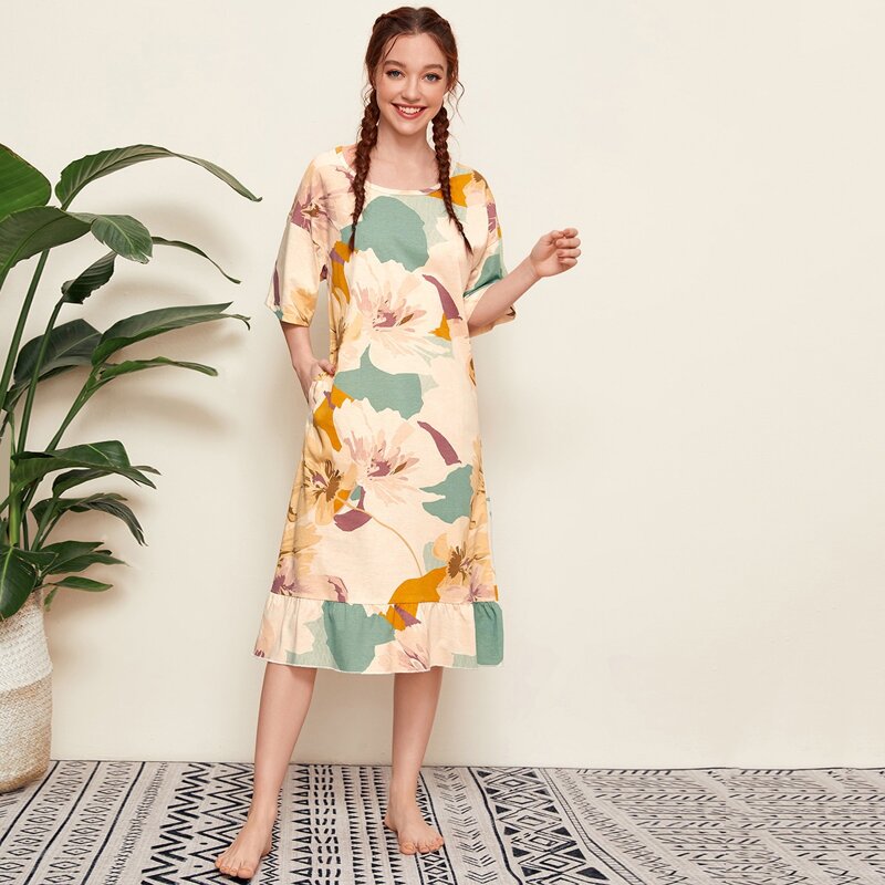 

Large Floral Ruffle Hem Night Dress, Multicolor