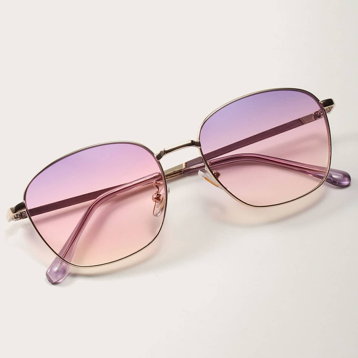 

Metal Frame Gradient Lens Sunglasses With Case, Multicolor