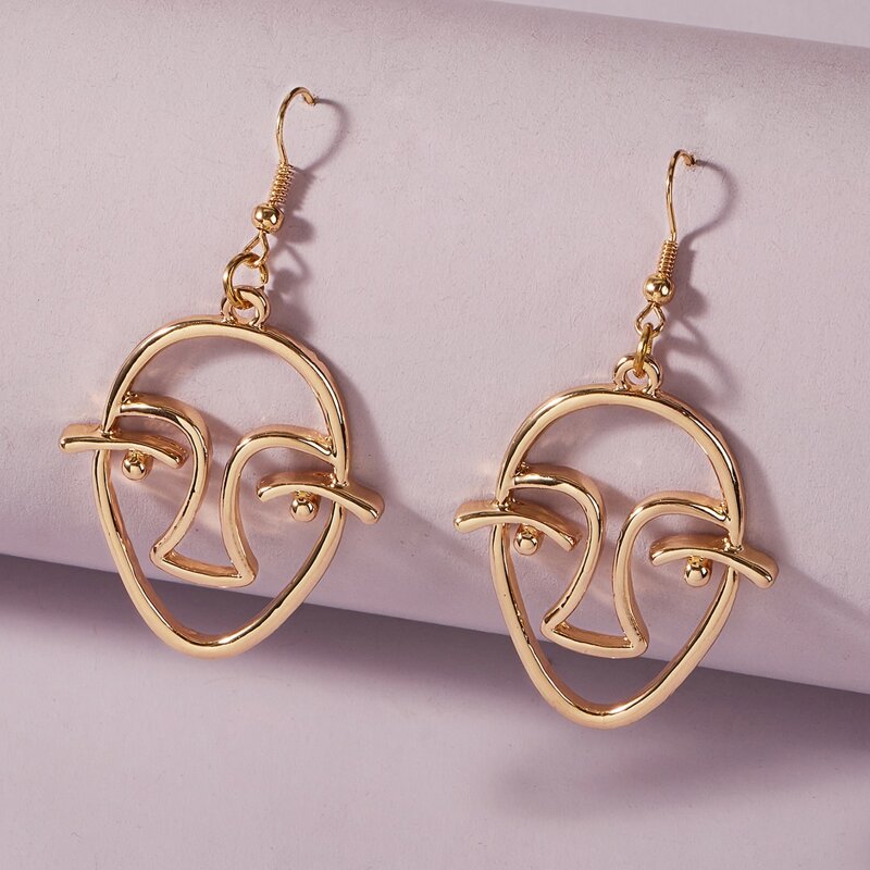

1pair Hollow Out Figure Charm Drop Earrings, Gold